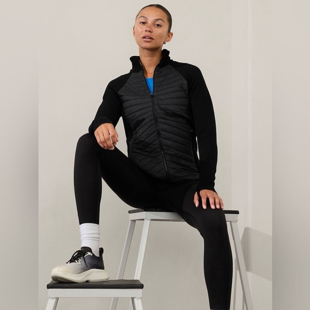 Athleta Flurry Force Insulated Primaloft Jacket // Black